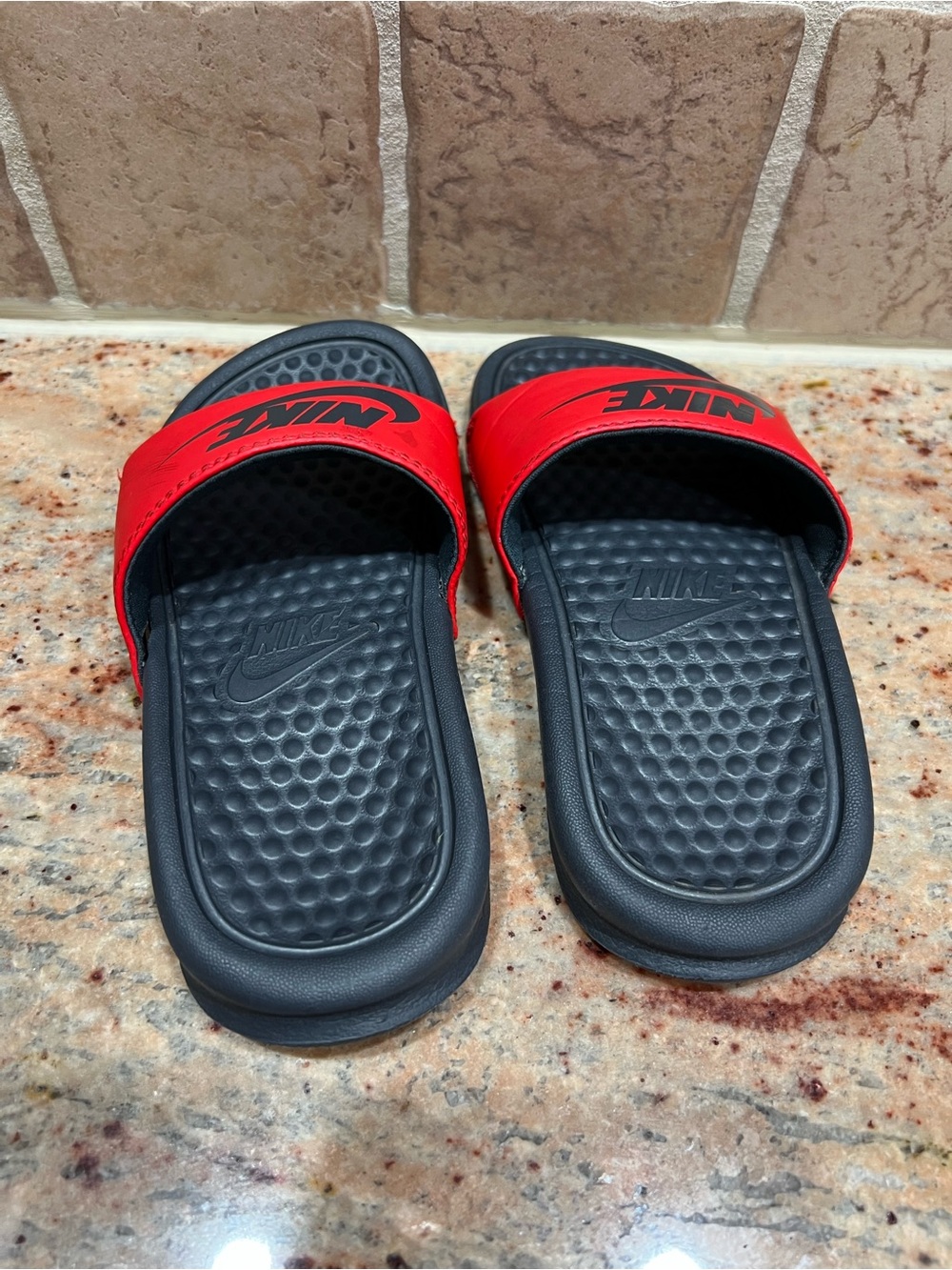 Nike Kids Red and Black Slide Sandals with Logo Strap - Picture 4 of 6